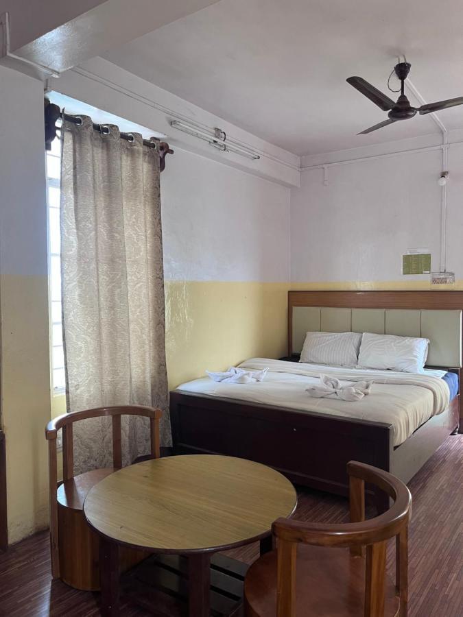 Jn Hotel Kohima Luaran gambar