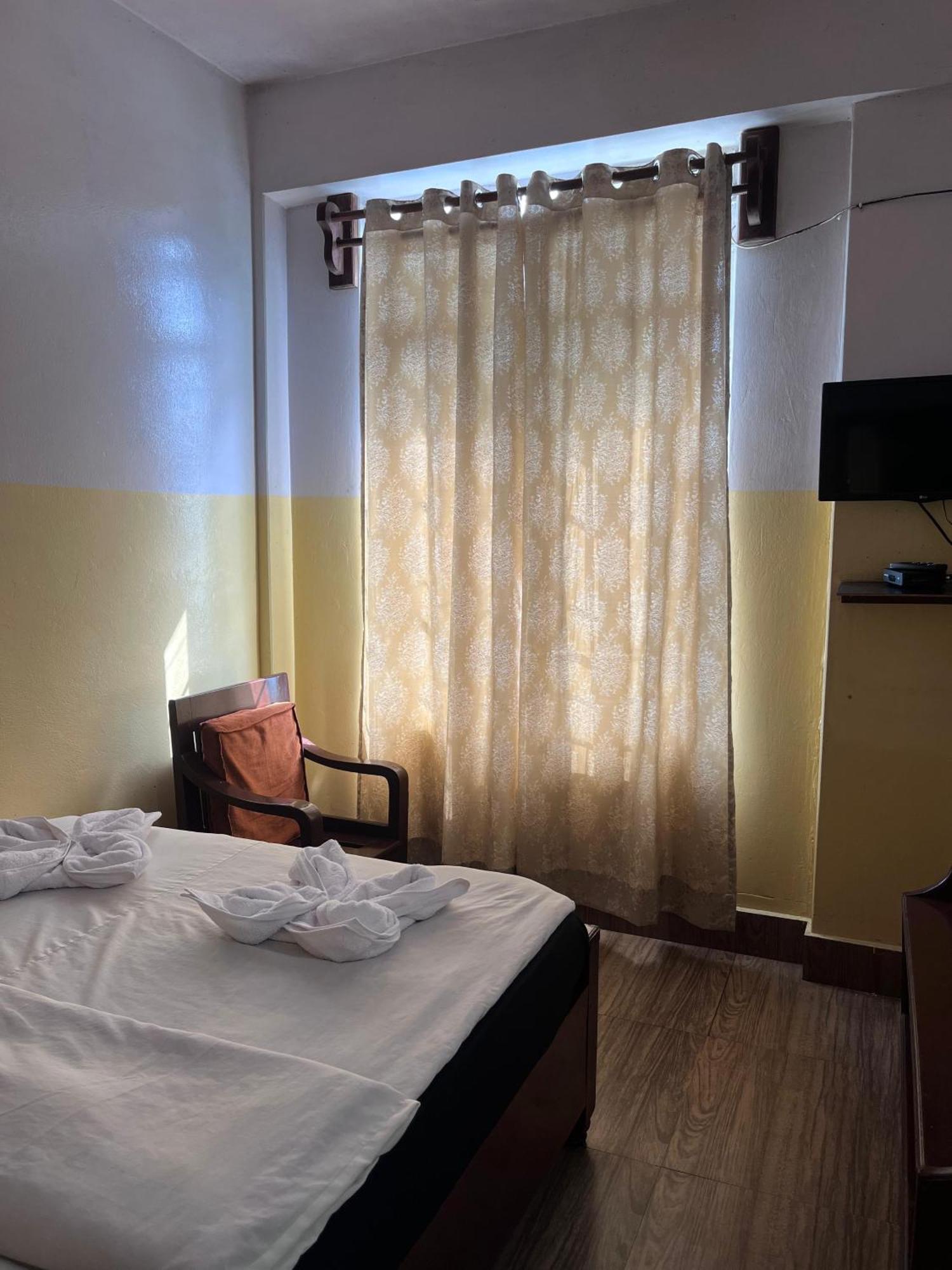 Jn Hotel Kohima Luaran gambar