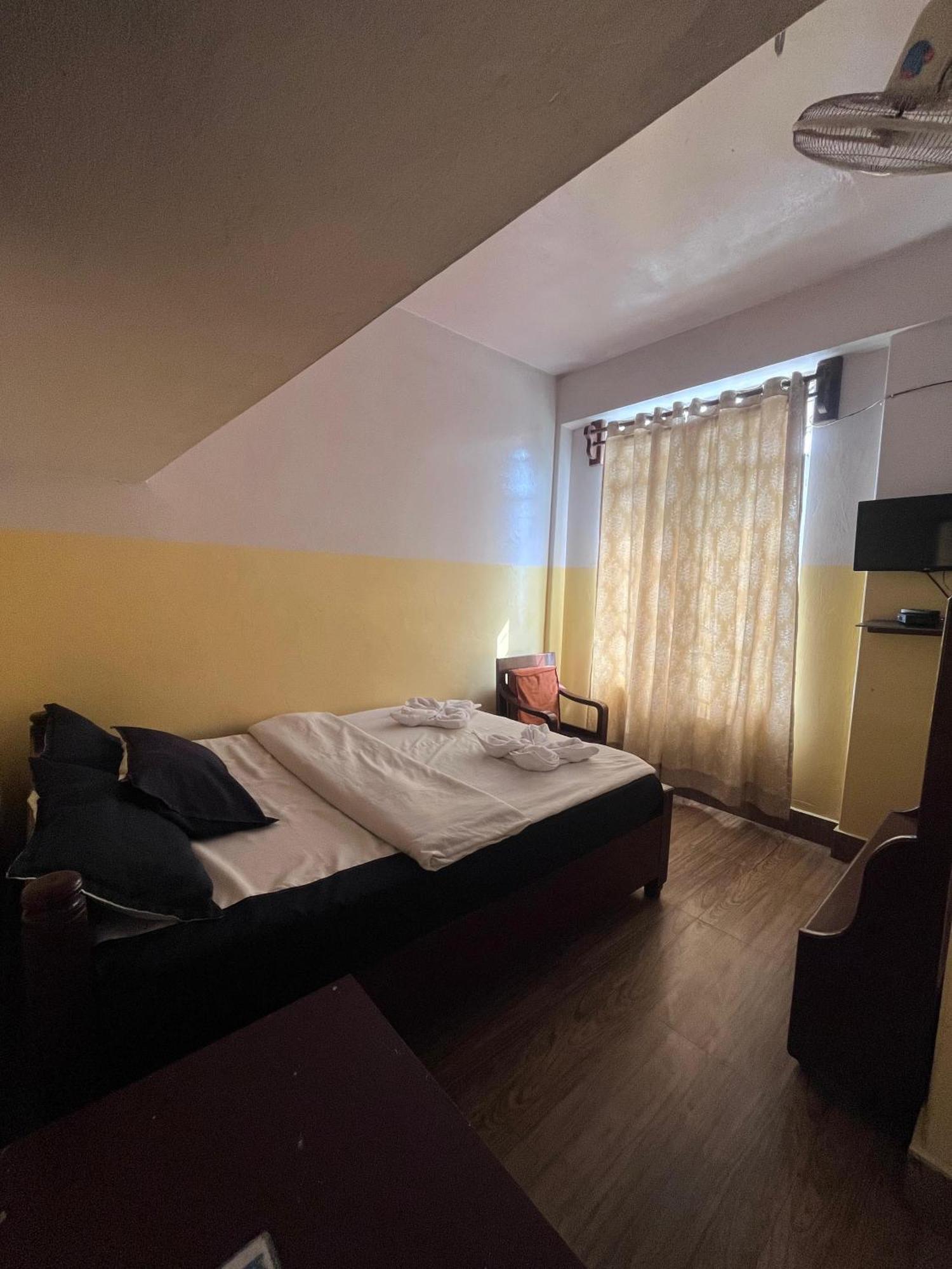 Jn Hotel Kohima Luaran gambar